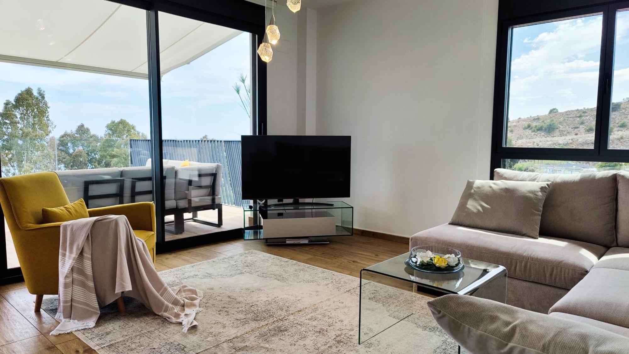 Allonbay Sea Front Luxury Penthouse Apartment